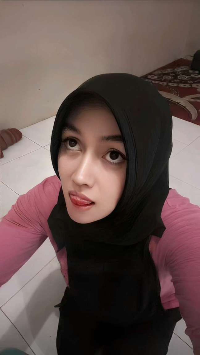 10 Viral Indonesia Video Wiwik Viral 2025 2025 Anjay Hijab Kebaya coklat