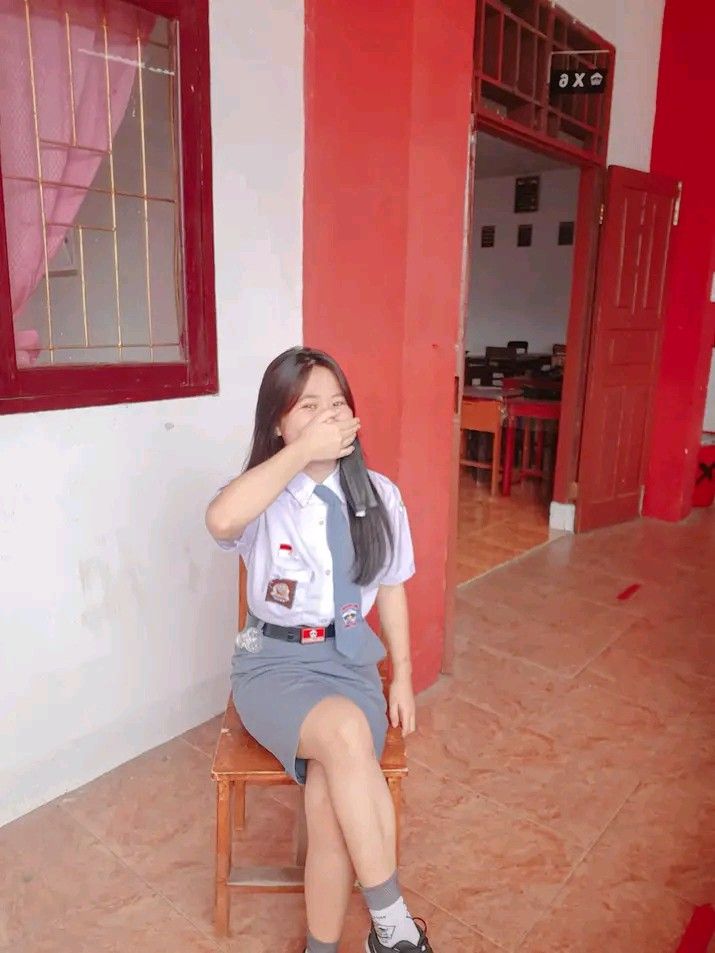 video Indo Terbaru anak sma di sofa saat rumah sepi